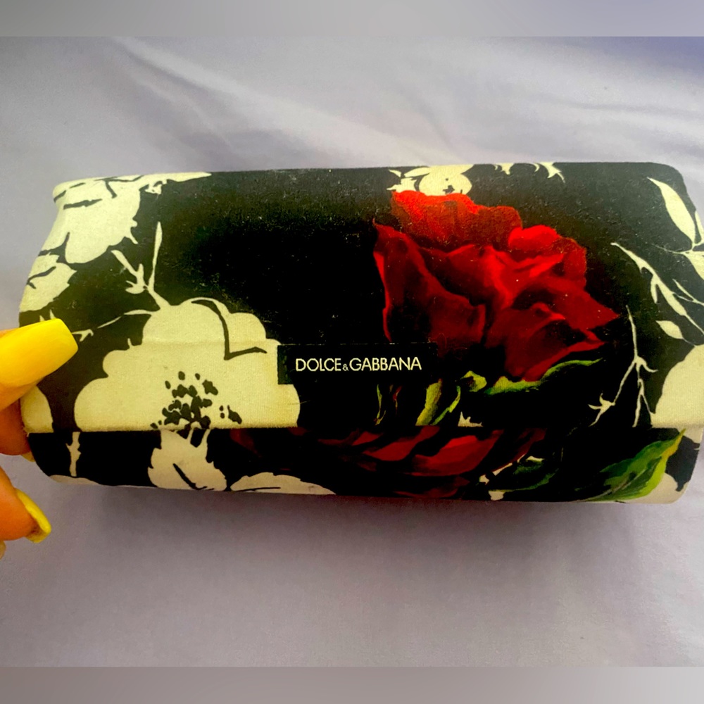 Flower print dolce gabbana sunglasses case with pouch